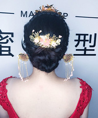 ��ױ ��C���� һ������ӵ�ױ����ɴ��ױ