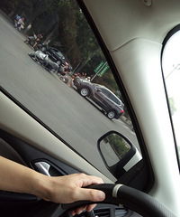 ŷ��·�ڵ�ƿ��ײ������  ��Ů�ӵ��ز��𡤡���