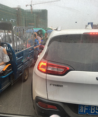 �����ˣ�����ĳ�շ�վÿ�컨ʽ�³���