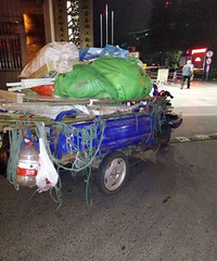 4��4ҹδ���ۣ�����һ��̫�����ֳ�ײ�����