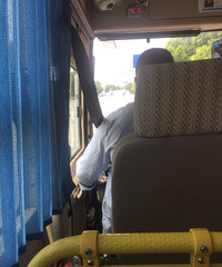 ���й���˾��һ·���ֻ� �̵��˶���֪��