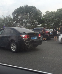 ͻ�������˸���·�ڶ���������׷β �ֳ�һƬ�ǽ壡