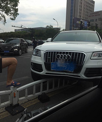 �������һ�µ�ײ�ϻ�����