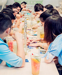 8.12�ǹ⽻��ſ�ֳ�ֱ�� �������� 7�Ա��� 6��ǣ��