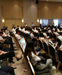 今天下午 某楼盘誓师大会。