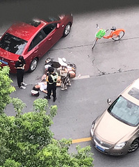 �����Σ�����ָ������������¹� Ů�ӵ��ز���