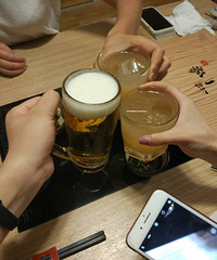 �ձ�֮�� ���Եķ�ţ��������һ��