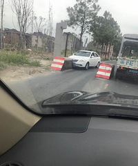 ʯ�ձ�ʾ��ί�������г�����������