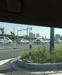 �������±��ˣ��µ�������̵ƣ�