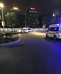 �˼䱯�磡С����ѧУ���ص�ĸ������ Ȼ��ĸ�׾�����ڼ�