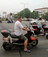 ���˼ҵĹ���·��һ��үȥ��� ��������