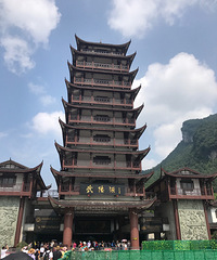 ����Ů������Ʊ��Լ�� �����8�� Ƶ��Լ�ں�����