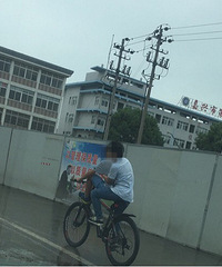 ��������  ����ͦ�ã�һ�����г���������һ����