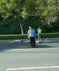 �ң�ʢ�󳵻�  ����Ů��ͷ���������ѹ�� ����������...