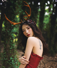 玩转不一样的森系婚纱照-----鹿小姐