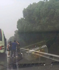 ������ɢ��ȫ�Ǽ���Ŀ���ߣ�����һ���Ӷ������ײ������