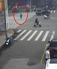 ���οϵ»��ſ�һ��̫̫����� ײ�������ҵ�ù��