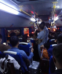 ���ڽ������������������˰��Сʱ