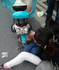 ���ۣ�����ĳС���ſ���С�����ֿ��ڵ�ƿ������