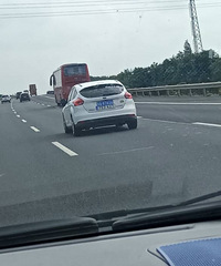 ��������·���г���˫���� ���ѣ����ѵ���ŷ�˳��ƣ���