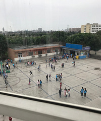 ��һ�ڿθ��¿� ѧУС��������ô��ѧ���Ŷӣ�