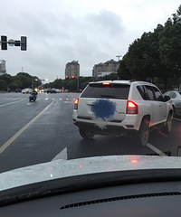 ǰ������ߺ�������ǰ ֱ�Ӱ��ұ�ͣ������һ�ų���������