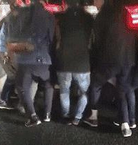 ��������Ů�ӱ��������� 15�������˺���̧���ش�1.7������