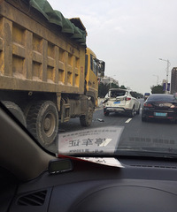 ��ȭ·������׷βС���� С����ƨ�ɱ�ײ����