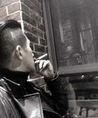 �ڴ�һ�����Լ���Ů�� 91��GG ˽ӪС��ҵ