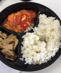 ���ޣ����˷����Ͱ跹���� ���ֻ�а׷���ɶ��˼...