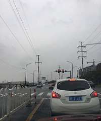 ��ˮ·�³��µ�ˮй��ͨ ̫����