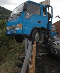 ���ܷ�����һ��˳�����4������ �������������ó��������