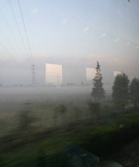 ����4�����ˣ���ÿ����272��ȥħ���ϰ�