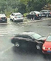 ����������������·��̫��֣��������ײ��