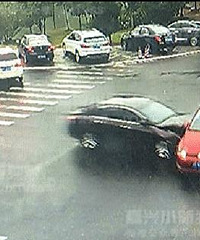 ����������������·��̫��֣��������ײ��