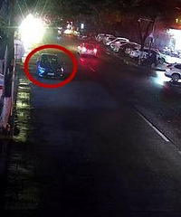 ˽�ҳ�����Υͣ ��ƿ��һͷײ��ȥֱ���ڿ��з��˸�������