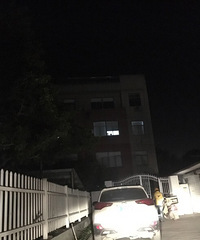 ��ȫ�𣿴�����һú��վ�����վֻ��������� �Ա߻��и��׶�԰