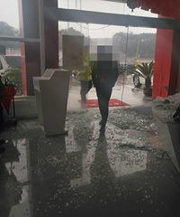 ��ȥ4s�����³� ˾�����ŵ�ɲ��ֱ�Ӱ�4S���ײ��