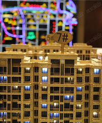 �����׷��� ����100��+