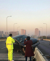 һ��ͻ�������˴����г����ʧ�� �����м�ʯ��