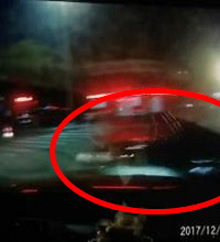 ��ת������ֱ�г�ײ�� ��������Ҫ7�� ������������