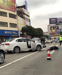 ��Ƶ������һ���������е��ϱ�ײ������ ˾����˵���˾�...