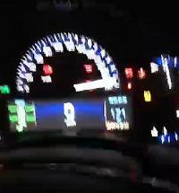 ���쳵��һ������������һ�� �ɰ��ҳ�ˣ�