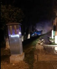 �ң�������ҵ�����һС�������·�߲ݴ� ð���ˣ�