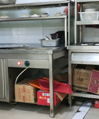 ��ҵ�ķ���ιè�ˣ�è���껹���˽��ųԡ�������