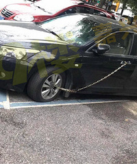 �˳��ƣ�����̥������һ��ɫ�γ�ͣ�ڳ�λ�ϲ��⡰���֡�