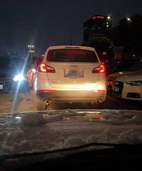 ����һ����˾�����³��м�����Ȼ�³��ϲ��� ������˺������г�