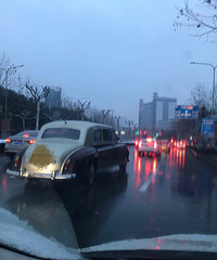 �л���·��һ���Ŷ���˹��˹ ����֪���۸���