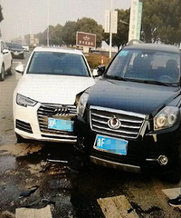 �����ܵܽ���ײ�� һ���������� һ���µ�A4 ��ײ����Ŀȫ��