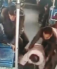 ��ŭ������������ʹ��������3λ�˿�ˤ������